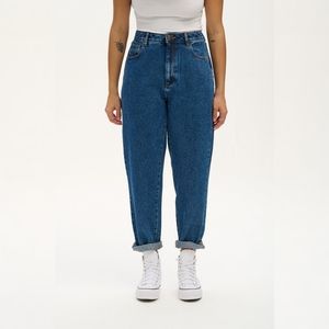 Lucy & Yak Mid-Wash Mom Jeans 👖